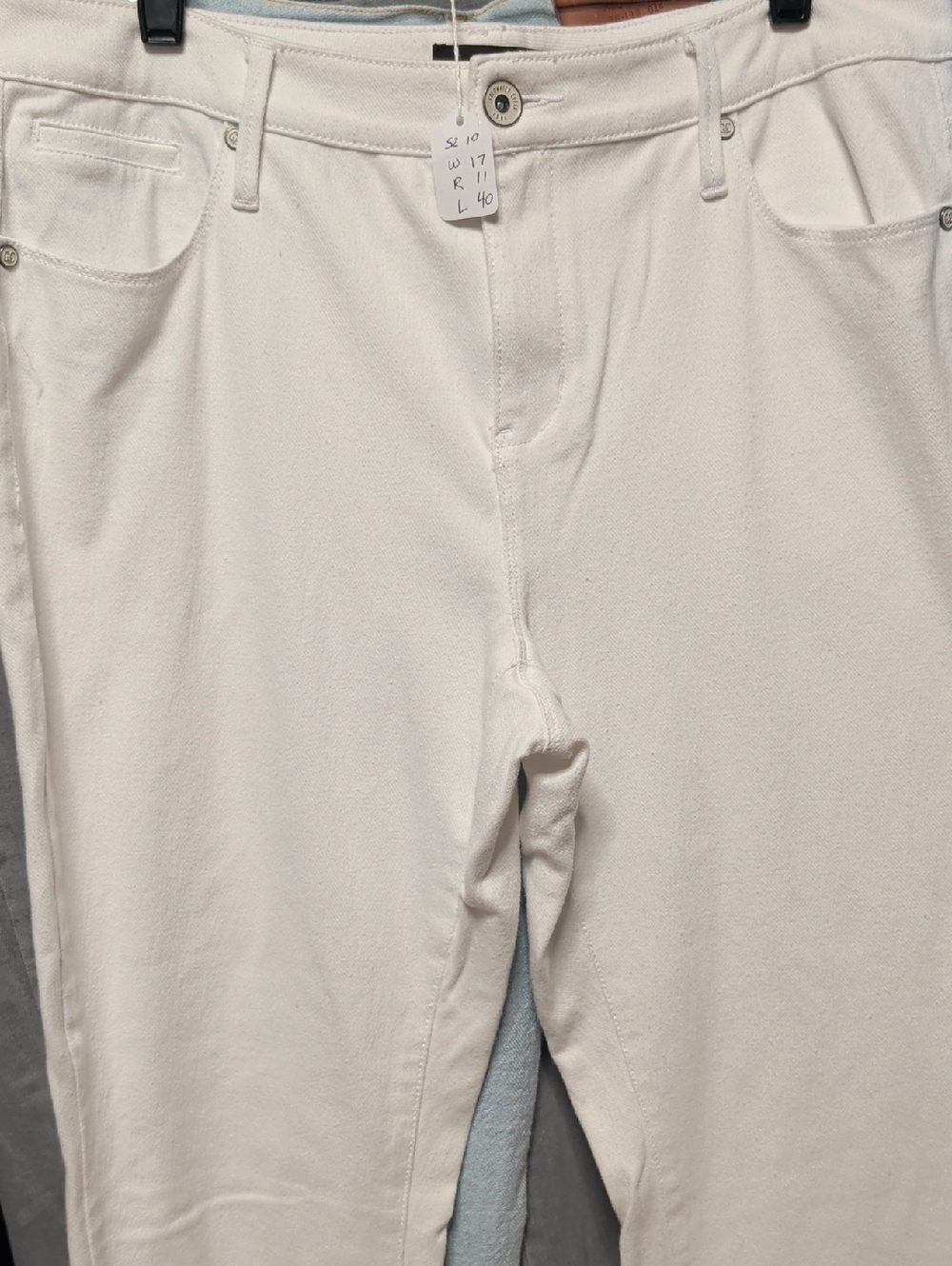 #42 Coldwater Creek white skinny jeans